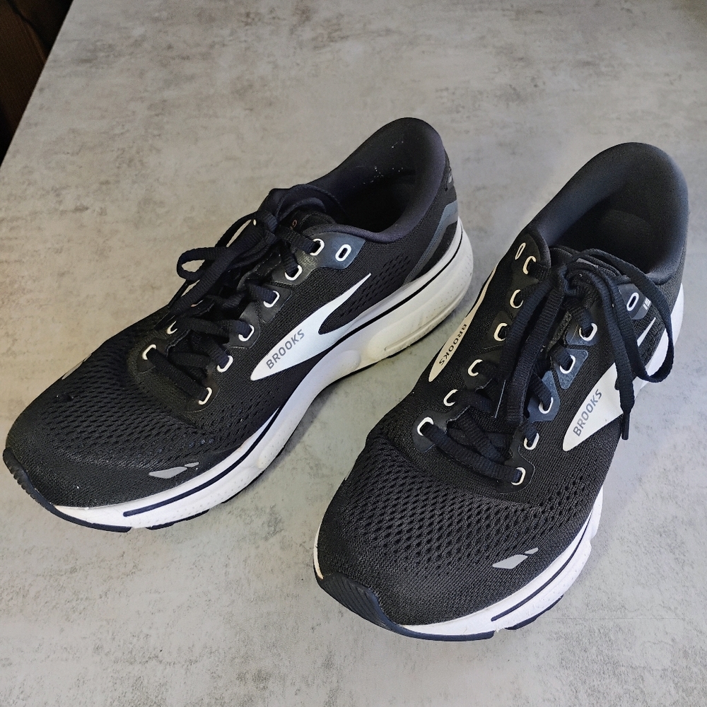 Brooks Ghost 15 Running Shoes‎ Womens 9.5D Black Cushioned Athletic Sneaker
